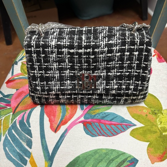 Badgley Mischka Black White Tweed Chain Crossbody Bag NWT